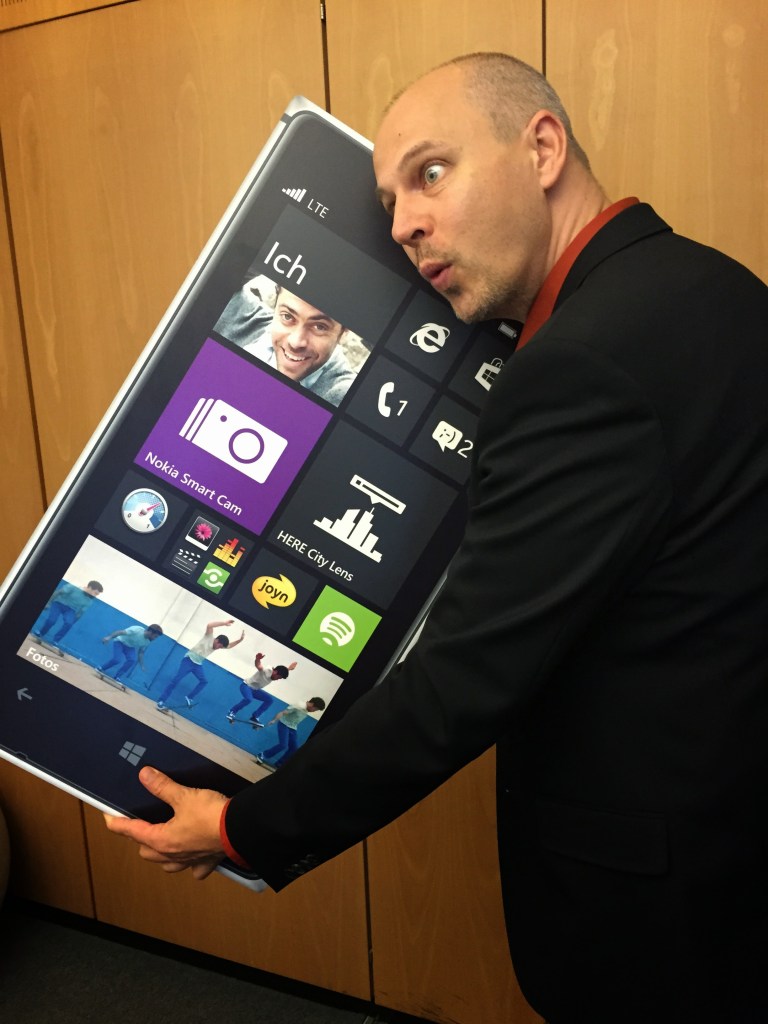 Thomas Obst Smartphone 5G Campus Solutions Infrastruktur Consulting Beratung 