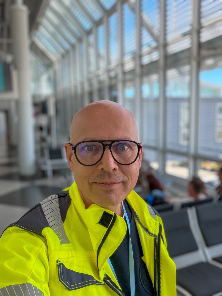 Thomas Obst im Terminal Flughafen München als externer Berater für digitale Infrastruktur